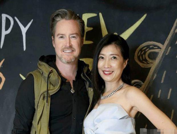 彻底反目，这个离婚大瓜的背后故事太惊人了。