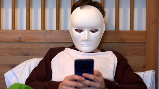 直播间中的"新式老虎机"：弹幕互动游戏