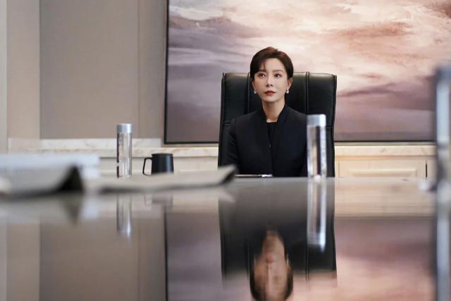 起猛了，见到内娱女总裁天花板了