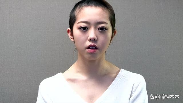 明星约会有多拼？穿女装，藏行李箱、上车躺平，一个比一个离谱