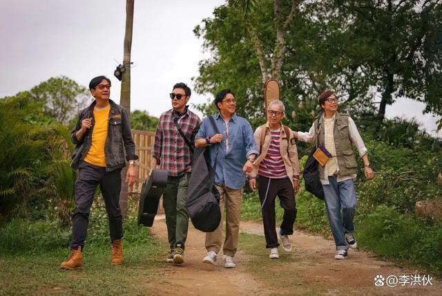 温拿乐队宣布解散，五虎均年过七旬，网友：终于能好好踢球了