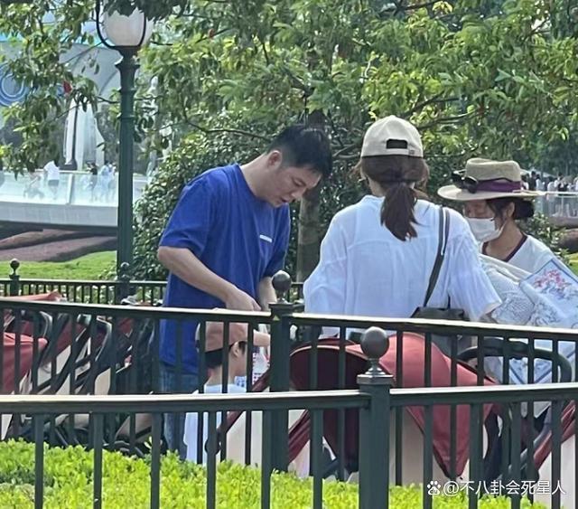 “宠妻狂魔”傅程鹏：对二婚妻儿有多贴心，对原配就有多无情