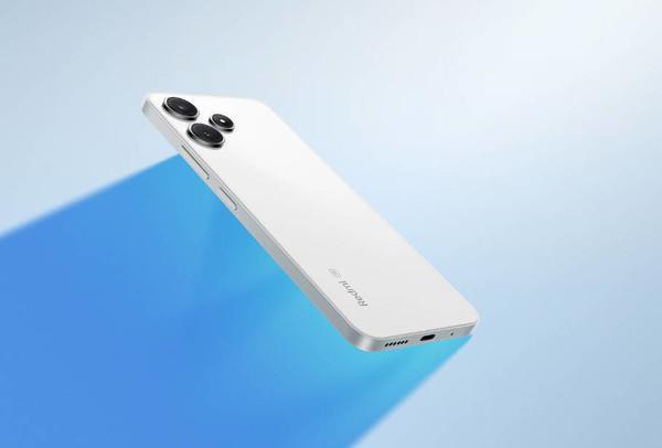 小米正式宣布Redmi 12 5G 将于8月16日开始销售，起价低至百元。