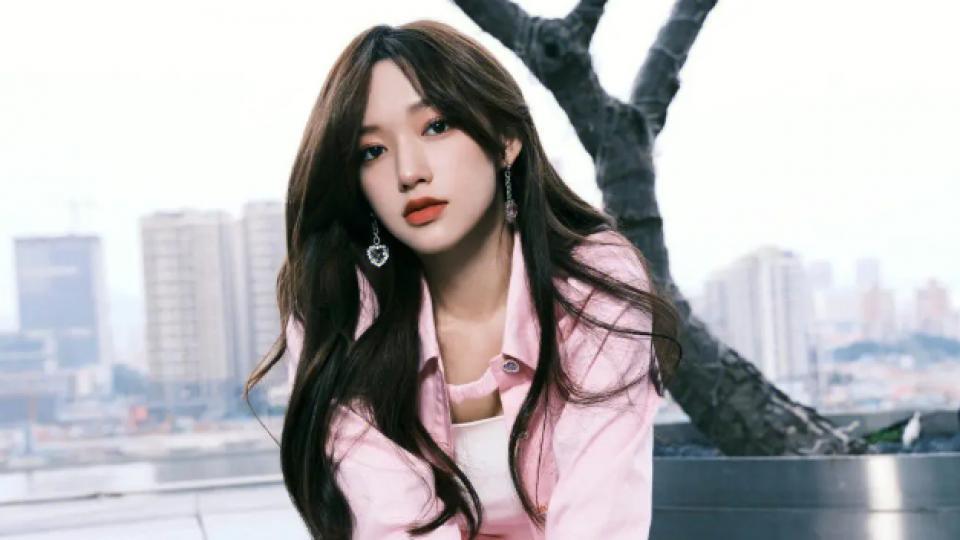 网传程潇秘恋61岁梁朝伟还诞下私生子，程潇方回应：假得离谱