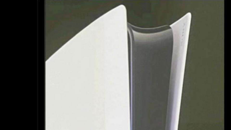 索尼“PS5 Slim”游戏机首张实拍图曝光