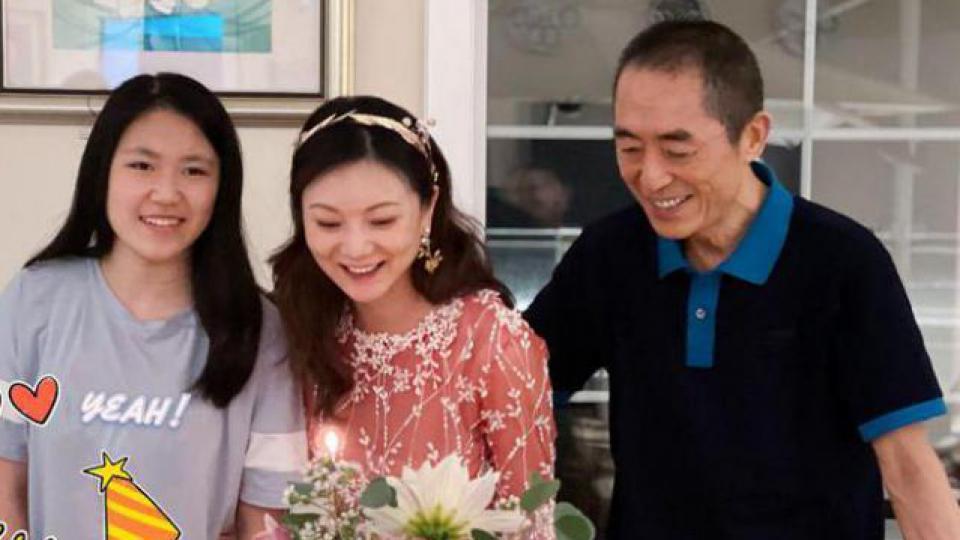 曝张艺谋离婚，抛售3000W别墅已停更半年