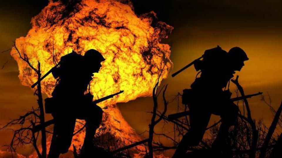 大模型激战半年：王小川进击、王慧文退场，腾讯字节姗姗来迟