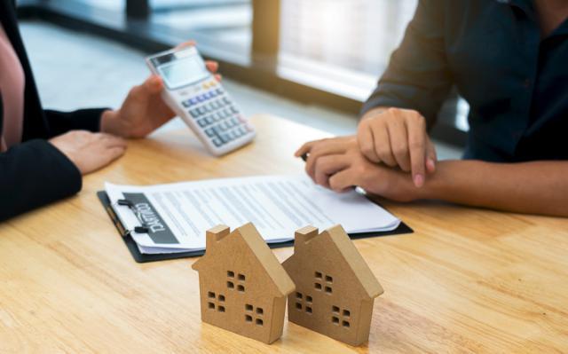 注意，房价走势可能会出乎意料