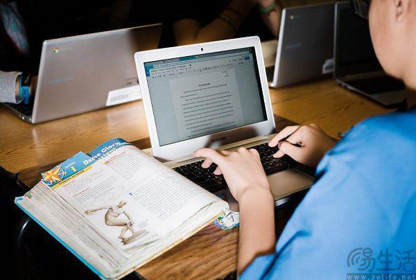 小米AI战略首次曝光，大模型开启测试，机器狗铁蛋2上线