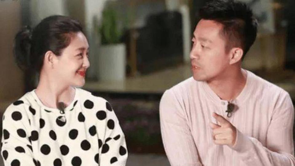 晒离婚协议被指违法 汪小菲被传唤现身地检署