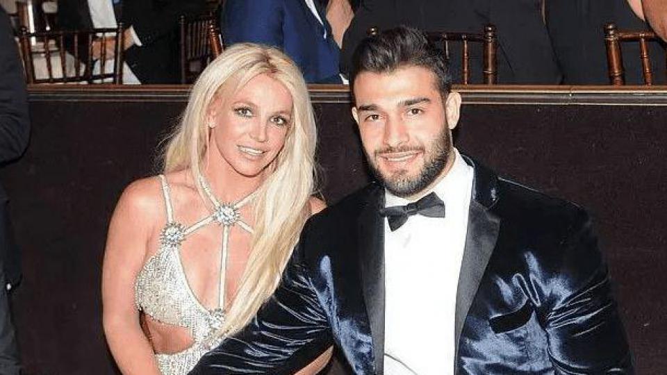 布兰妮丈夫向TMZ曝料：指布兰妮与男管家有染