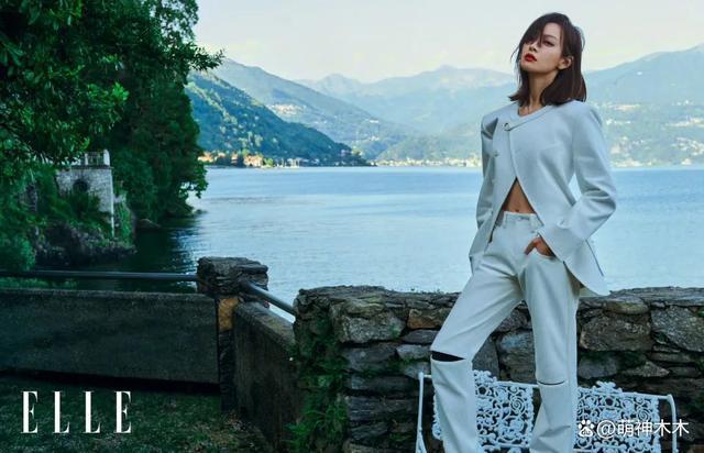 女星9月杂志封面！宋茜显老十岁，刘亦菲周冬雨暴露身材短板