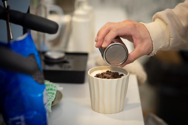 瑞幸与星巴克，还未到达同一战场