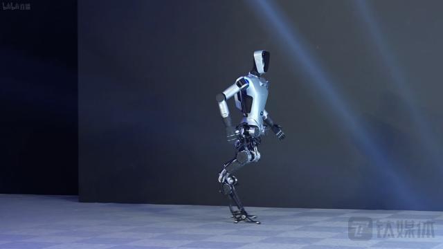 前华为“天才少年”稚晖君公布首款人形机器人，成本价不到20万元