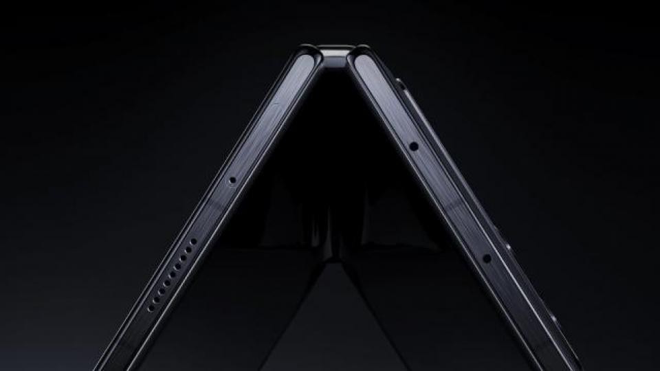 折叠屏，修不起！