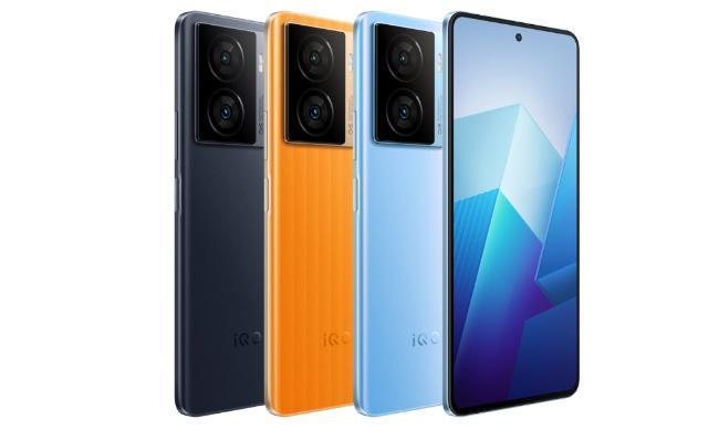 iQOO Z8 手机更多参数曝光：LCD 高刷直屏，搭载 64MP OIS 主摄