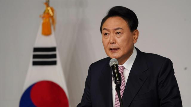 尹锡悦陷“姻亲门”，大舅子又被起诉