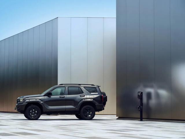 坦克 400 Hi4-T 混动越野汽车将亮相成都车展并开启预售