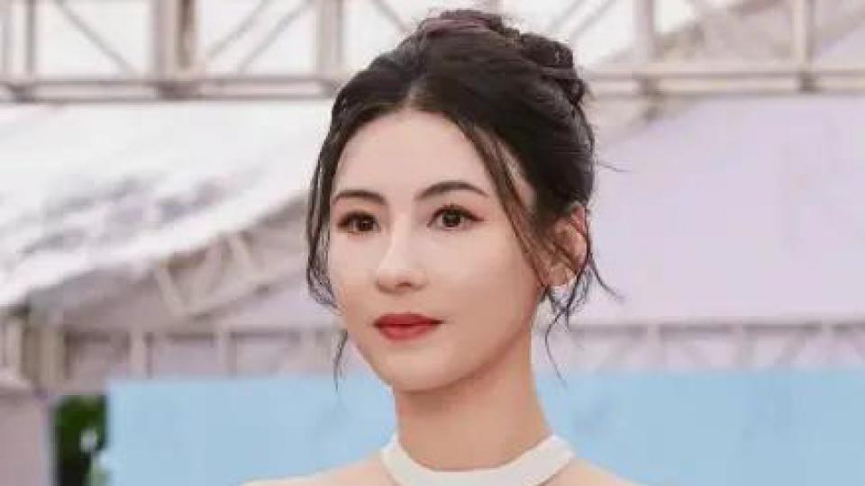 张柏芝的瓜，有点大