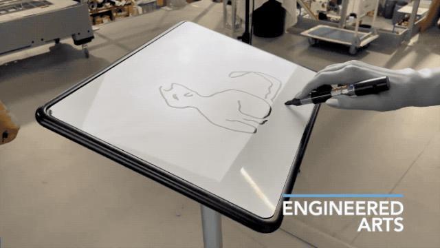 今年，是人形机器人的“iPhone时刻”吗？