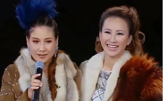 70岁甄妮无惧资本！发文手撕《好声音》，还点名那英那辛两姐妹