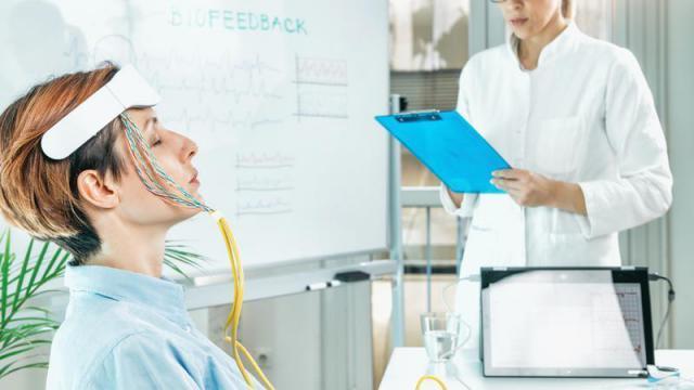 海关总署：中国自今日起全面暂停进口日本水产品