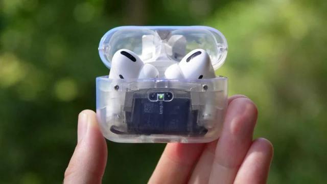 专家改造苹果 AirPods Pro 充电盒，实现透明设计