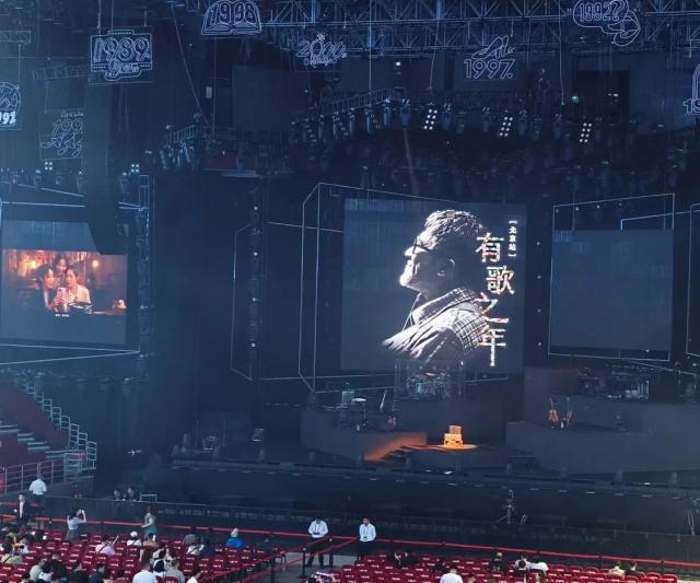 李宗盛北京演唱会遭网友吐槽 花了1380元 像“坐牢”