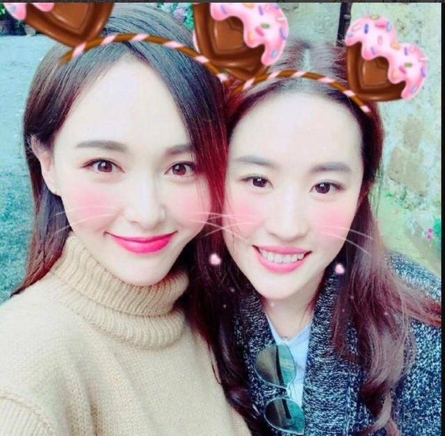 唐嫣晒刘亦菲美照送祝福 连续九年为其庆生超暖心