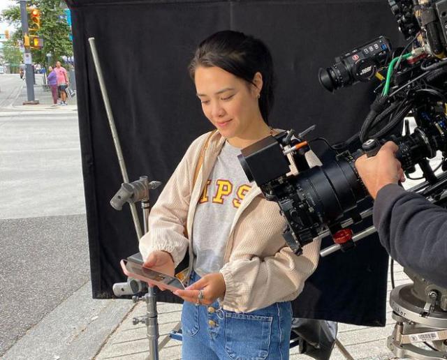 钟丽缇长女出道拍广告！身材火辣混血五官好精致