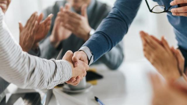 互联网这个行业，从来就不存在简单粗暴的规律