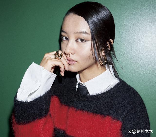 木村光希硬照翻车，发型贴头皮妆感显脏，鼻环透视装一言难尽