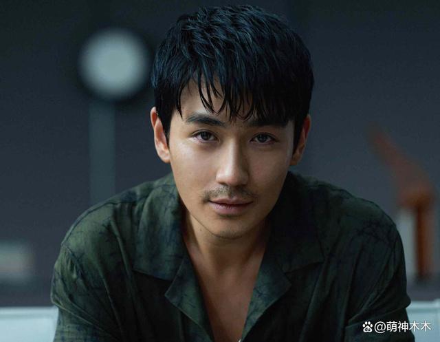 《孤注一掷》海外口碑:点映第一天被要求加场，有望破纪录