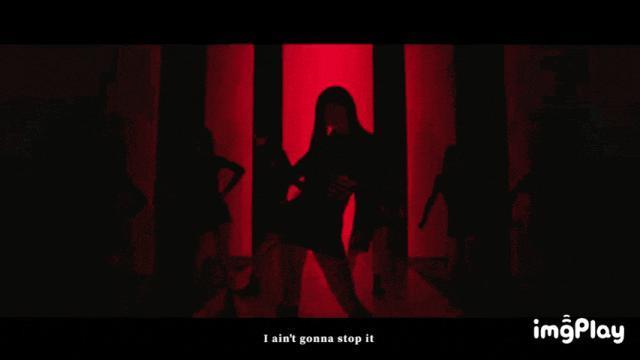 无人在意，被捧杀的“公主”姚安娜