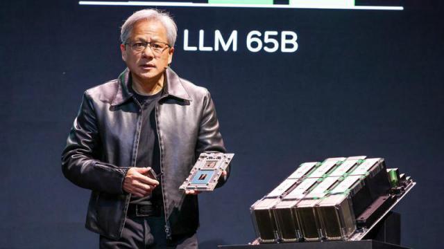 是谁卡着英伟达的脖子？