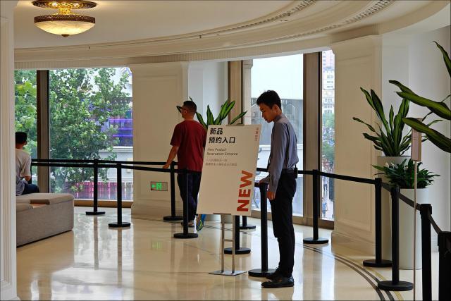 截胡OPPO，那个能打的华为手机回来了？