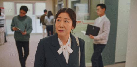 救命，这锅凭什么她来背