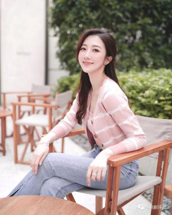 恋情曝光！29岁TVB小花承认与圈外男友拍拖中