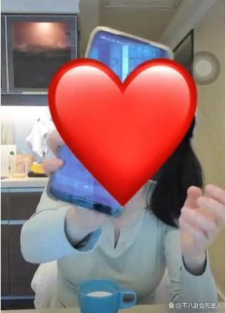 从古装女神到炒作戏精，叶璇是真“发疯”还是拿捏流量密码