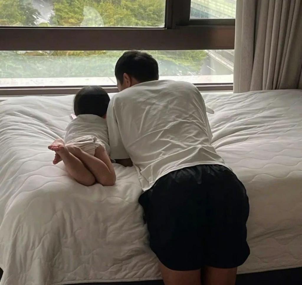 未婚先孕，三年二胎，这对明星夫妻太甜啦
