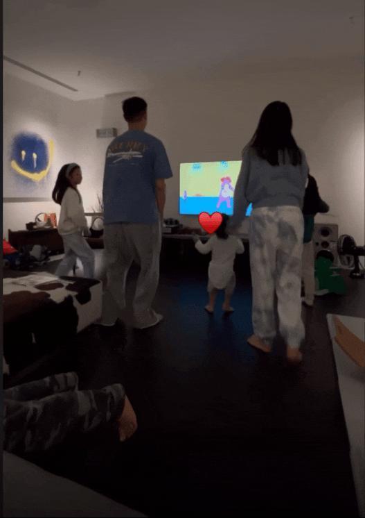 未婚先孕，三年二胎，这对明星夫妻太甜啦