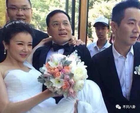 真相细思极恐！她算是权钱灰色交易的受害者吗？