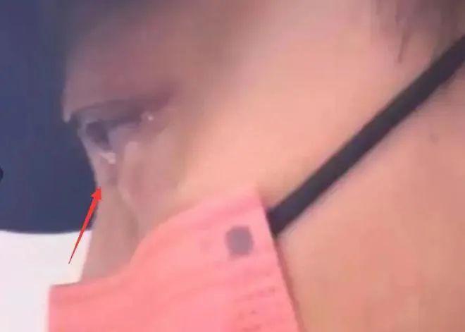 李易峰被封杀一年后首露面，更恶心的一幕发生了……