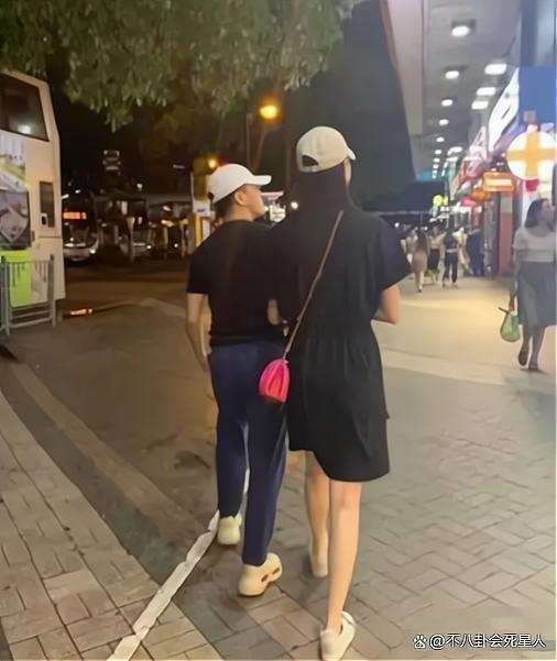 看了奚梦瑶子女和何超盈女儿近照,才知道改善基因多重要