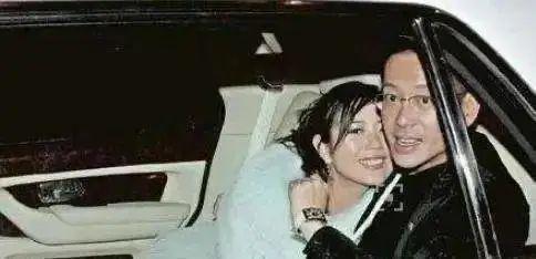 爆了！新婚带10亿嫁妆，前男友吞药自杀…