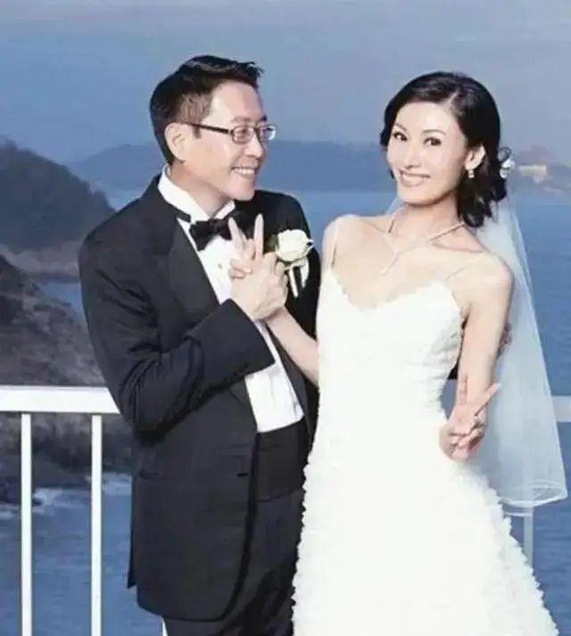 爆了！新婚带10亿嫁妆，前男友吞药自杀…