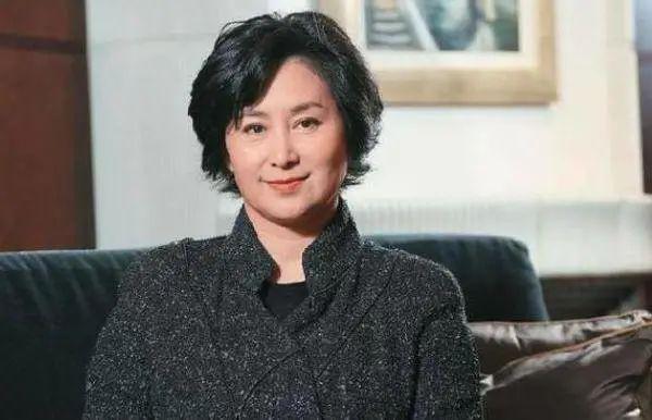 爆了！新婚带10亿嫁妆，前男友吞药自杀…