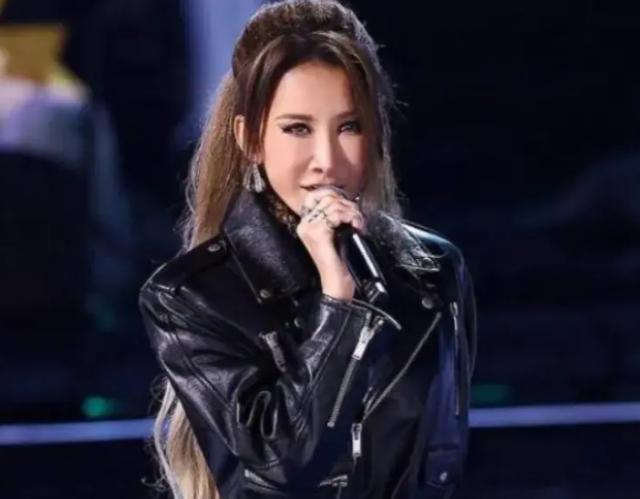 庾澄庆为CoCo打抱不平发声，声称没人能逼他转椅子