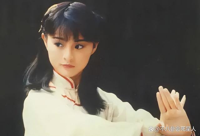 “最美霸王花”李赛凤：两嫁两离，出轨豪门干儿子，58岁复出