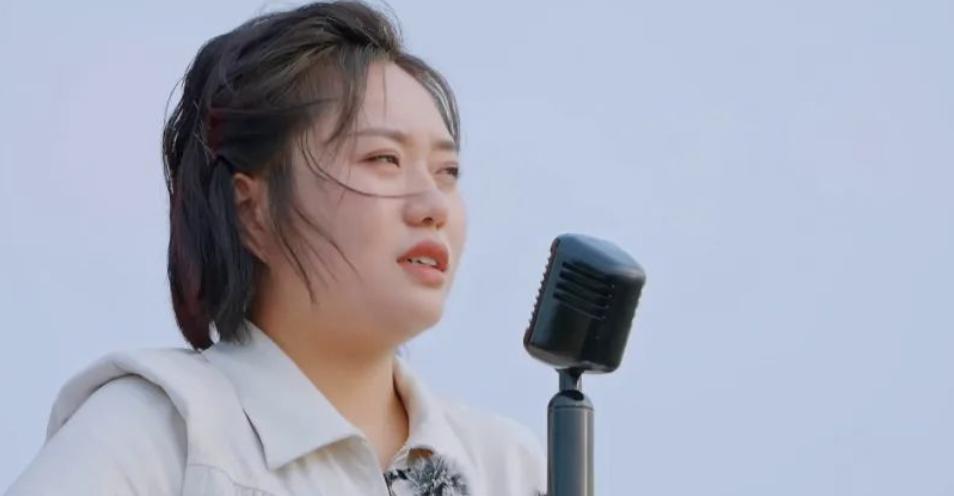 再上热搜的李雪琴,变了